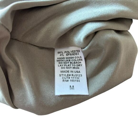 By Together Women’s M Square Neck Cap Sleeve Bodysuit Fog Gray Elevated Basic - Picture 6 of 8